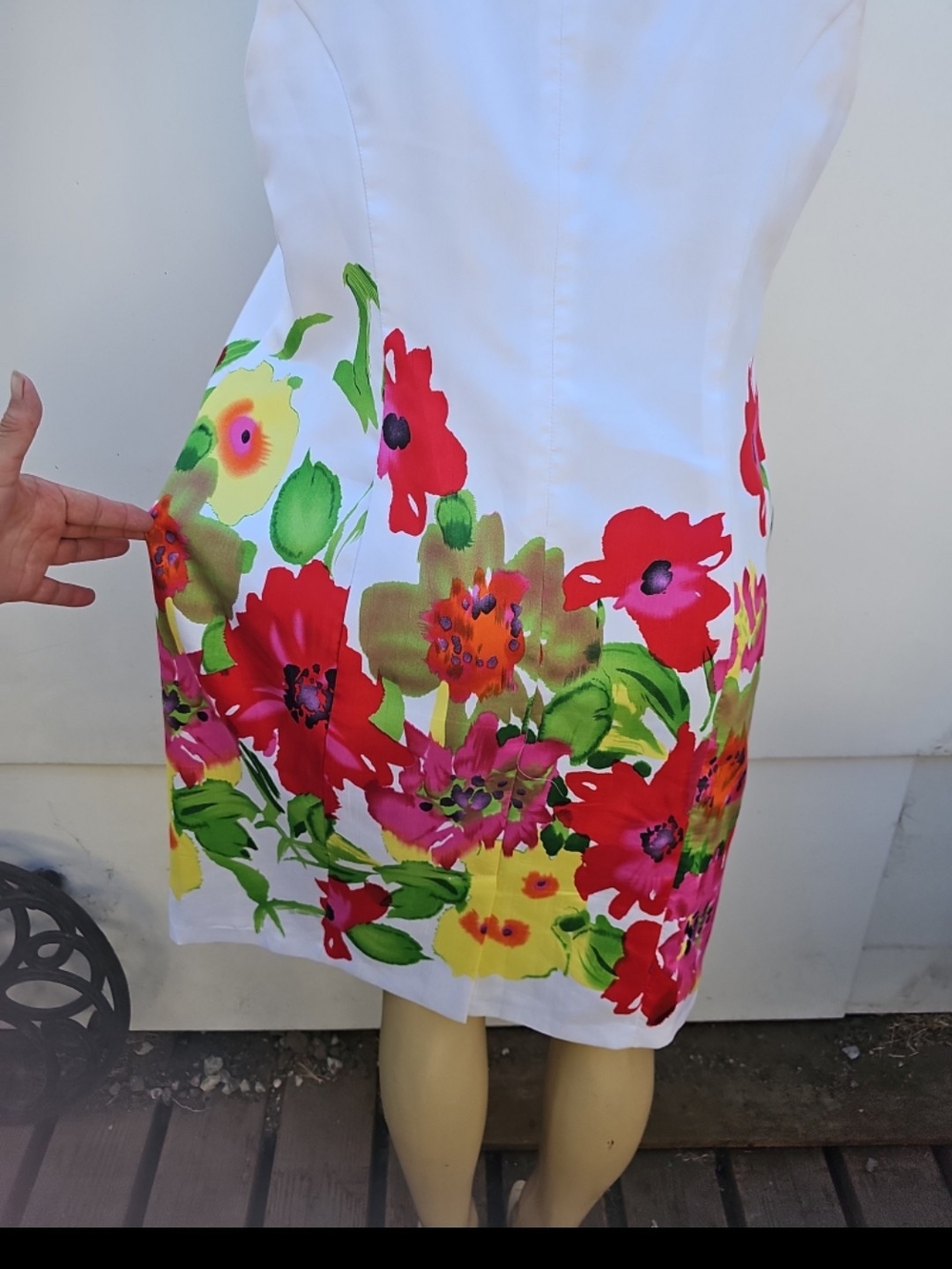 Tiana B. White Dress with Red, Pink, Yellow & Green Floral Print - Picture 3 of 4